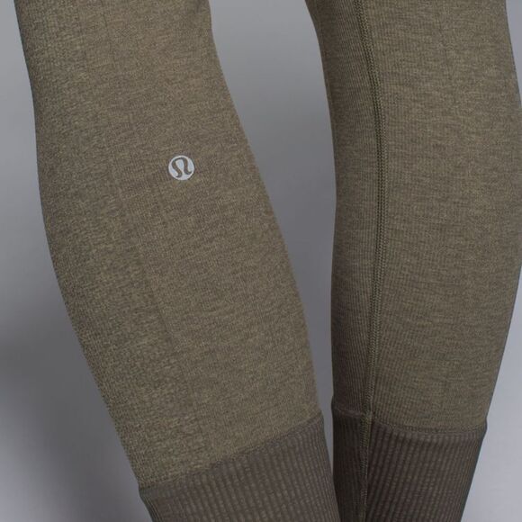 Lululemon Ebb To Street Pant
Heathered Fatigue Green - Picture 4 of 10